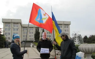 На «Евромайдане» Азарову собирали деньги на билет в Зауралье