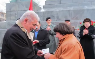В день памяти Ленина севастопольские коммунисты пополнили свои ряды