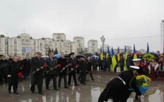 В День соборности Украины у памятника Шевченко власти Севастополя говорили о событиях в Киеве