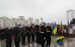 В День соборности Украины у памятника Шевченко власти Севастополя говорили о событиях в Киеве
