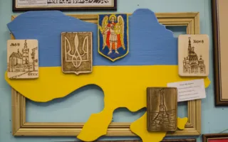 Севастопольские школьники представили выставку ко Дню соборности Украины