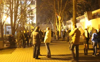 Севастопольцы разбили палатку под окнами Яцубы и всю ночь охраняли СГГА