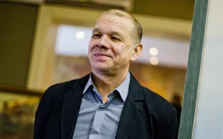 Картины как птицы. Выставка картин Игоря Шипилина и скульптур Константина Цихиева