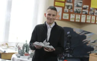 Выставка на военную тематику юного скульптора Сергея Семенко