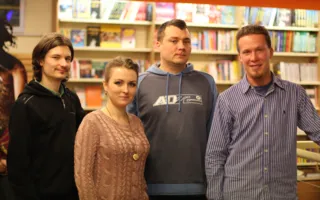Живая музыка на «Живой сцене»: в «Атриуме» выступила группа «Доиграем и Пойдём»