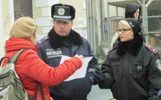 Милиция задержала Неганова на пикете у дома, где якобы проживает Яцуба