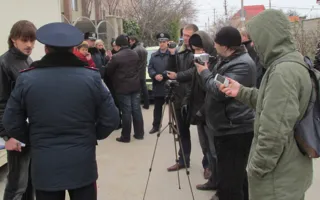 Милиция задержала Неганова на пикете у дома, где якобы проживает Яцуба