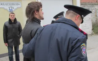 Милиция задержала Неганова на пикете у дома, где якобы проживает Яцуба