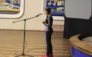 Городской конкурс чтецов среди школьников посвятили Дню родного языка