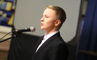 Городской конкурс чтецов среди школьников посвятили Дню родного языка