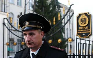 Севастопольцы после митинга пошли просить помощи у Черноморского флота
