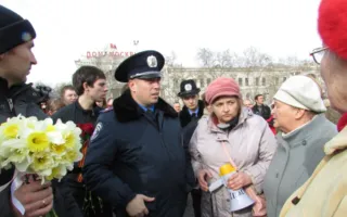 Более тысячи севастопольцев попросили Черноморский флот выставить блокпосты морского десанта на въезде в город