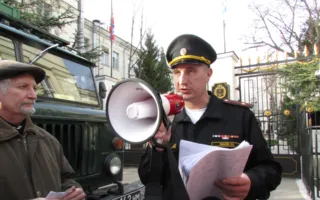 Более тысячи севастопольцев попросили Черноморский флот выставить блокпосты морского десанта на въезде в город