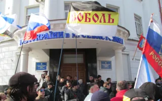 Севастопольцы не пустили на рабочее место нового начальника УМВД Севастополя Виталия Маликова 