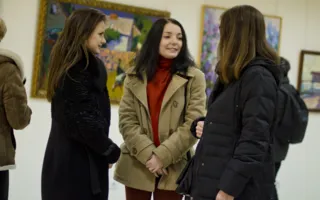 В Севастополе открылась выставка — признание в любви всем женщинам от мужчин-художников