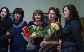 Художница Марина Князева представила уникальные картины и авторские туники