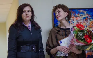 Художница Марина Князева представила уникальные картины и авторские туники