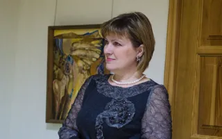 Художница Марина Князева представила уникальные картины и авторские туники