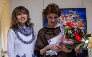 Художница Марина Князева представила уникальные картины и авторские туники
