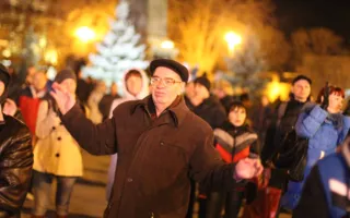 Группа «После 11» поддержала севастопольцев концертом