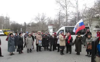 Севастополец организовал народные гуляния с помощью «революционной» кареты