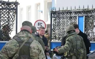 Украинские моряки покидают штаб ВМСУ. Гайдук арестован