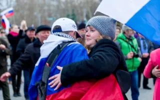 Город, достойный поклонения, отпраздновал возвращение домой — в Россию