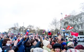 Город, достойный поклонения, отпраздновал возвращение домой — в Россию