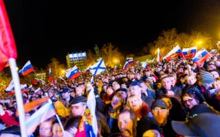 Город, достойный поклонения, отпраздновал возвращение домой — в Россию