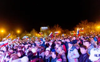 Город, достойный поклонения, отпраздновал возвращение домой — в Россию