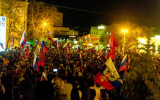 Город, достойный поклонения, отпраздновал возвращение домой — в Россию