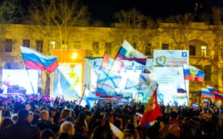 Город, достойный поклонения, отпраздновал возвращение домой — в Россию