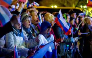Город, достойный поклонения, отпраздновал возвращение домой — в Россию