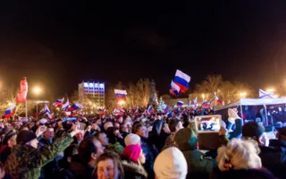 Город, достойный поклонения, отпраздновал возвращение домой — в Россию