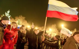 Город, достойный поклонения, отпраздновал возвращение домой — в Россию