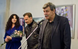 В Севастополе открылась выставка картин «Праздничное настроение»