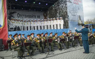 Легендарный актёр Василий Лановой выступил для севастопольцев