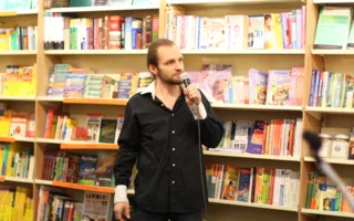 Литературно-музыкальный вечер Павла Поликарпова «На границе грозового фронта»