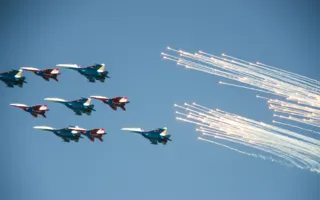 Репетиция воздушного парада в небе над Севастополем