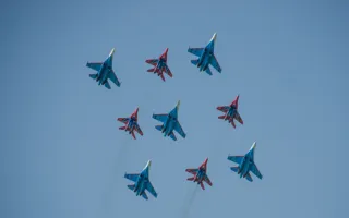 Репетиция воздушного парада в небе над Севастополем