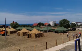 В Севастополе разбит палаточный лагерь для беженцев из Украины