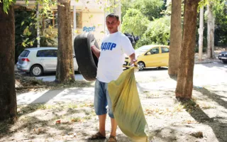 Субботник ЛДПР — дебют куратора молодёжного крыла партии Максима Курсеева