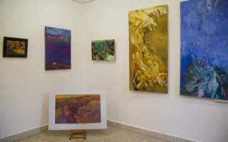 Художник Эдуард Кулиш показывает Севастополю «Киммерийские сны»