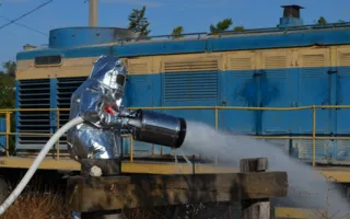 Спасатели достали водителя из искорёженного автомобиля 