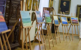 В Севастополе открылась выставка пятилетней художницы