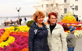 В Севастополе началась осенняя ярмарка цветов «Бал хризантем»