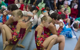 В Севастополе состоялись «Осенние игры» юных акробатов