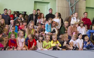 В Севастополе состоялись «Осенние игры» юных акробатов