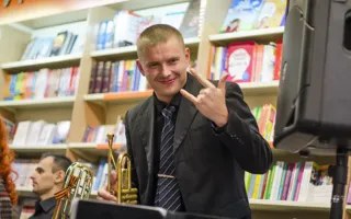 Оркестр ДДЮТ создал в «Атриуме» музыкальный праздник