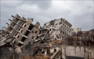 «Большой взрыв» в Севастополе: блогер выложил в Сеть подборку фото